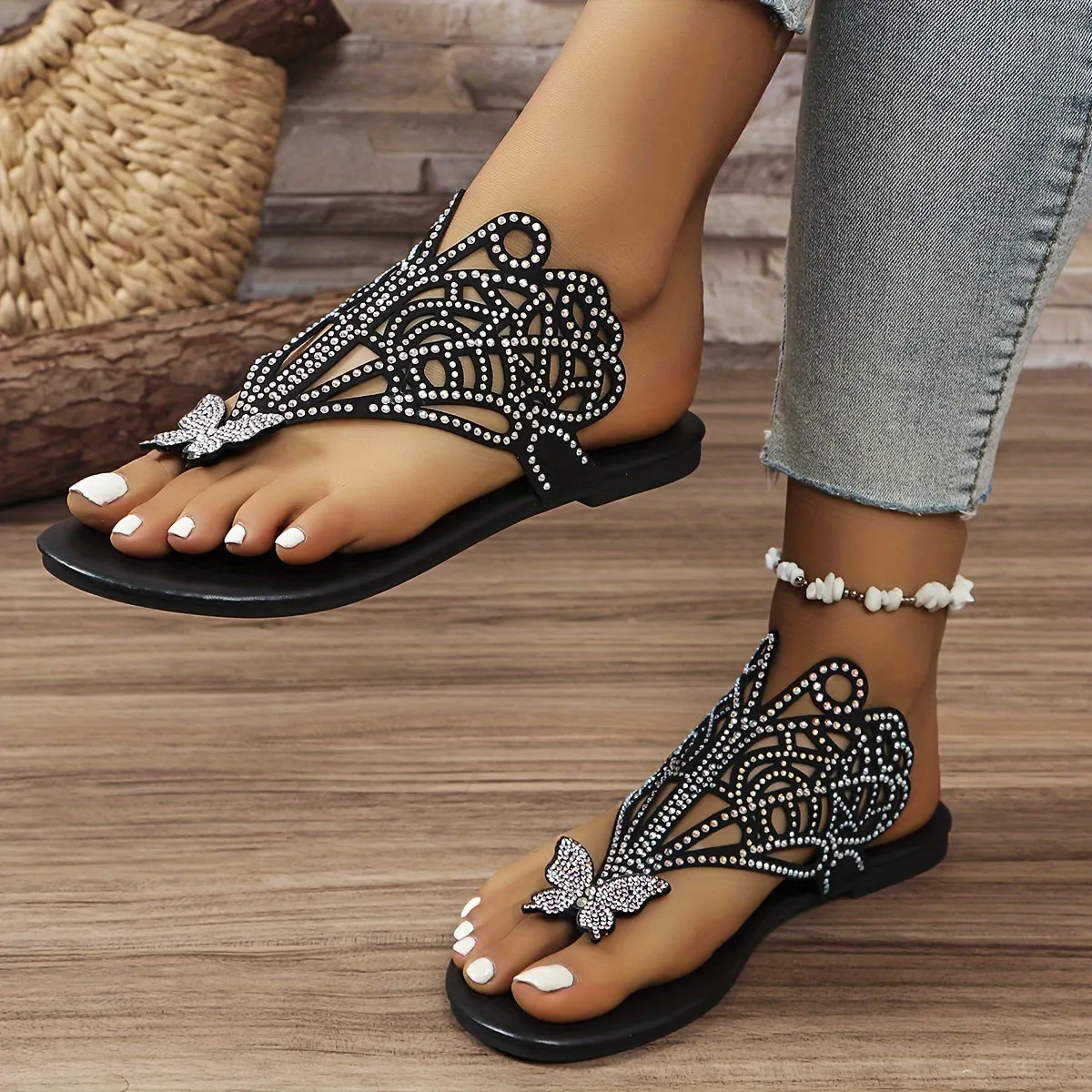 Amozae-Shimmering Rhinestone Butterfly Slide Sandals - Fashion-Forward Casual Flip Flops for Summer - Lightweight, Breathable, and Quick-Dry Flat Shoes with Adjustable Hollow Out Design