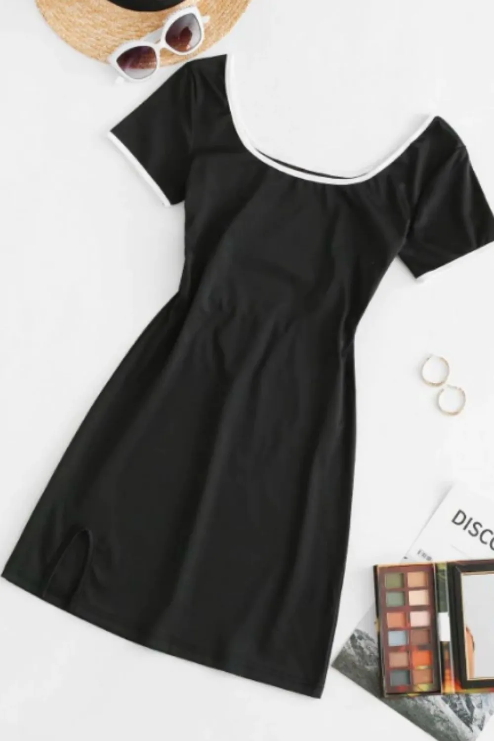 Contrast Binding Cut Out Tee Dress