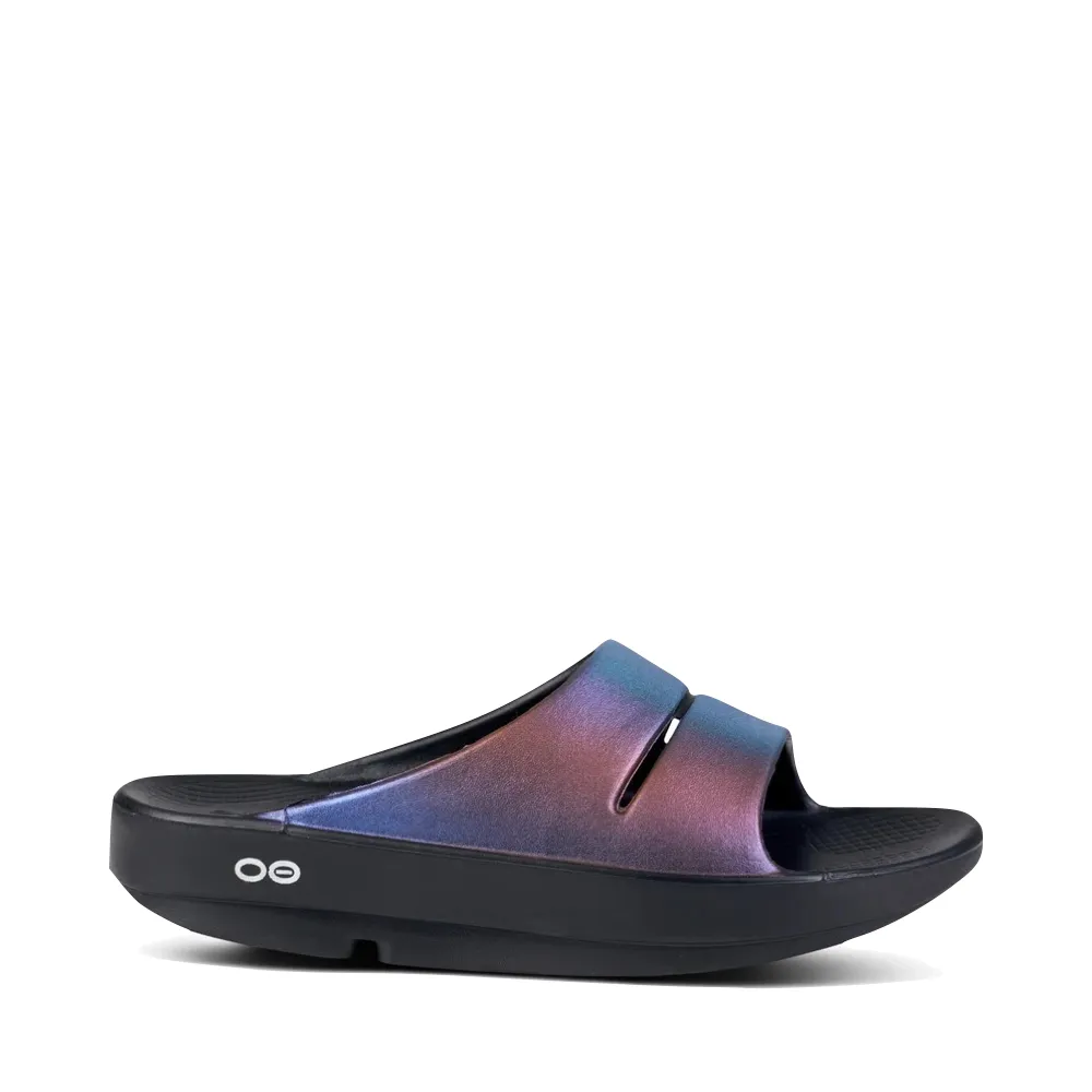 OOfos OOahh Luxe Slide Sandal in Midnight Spectre