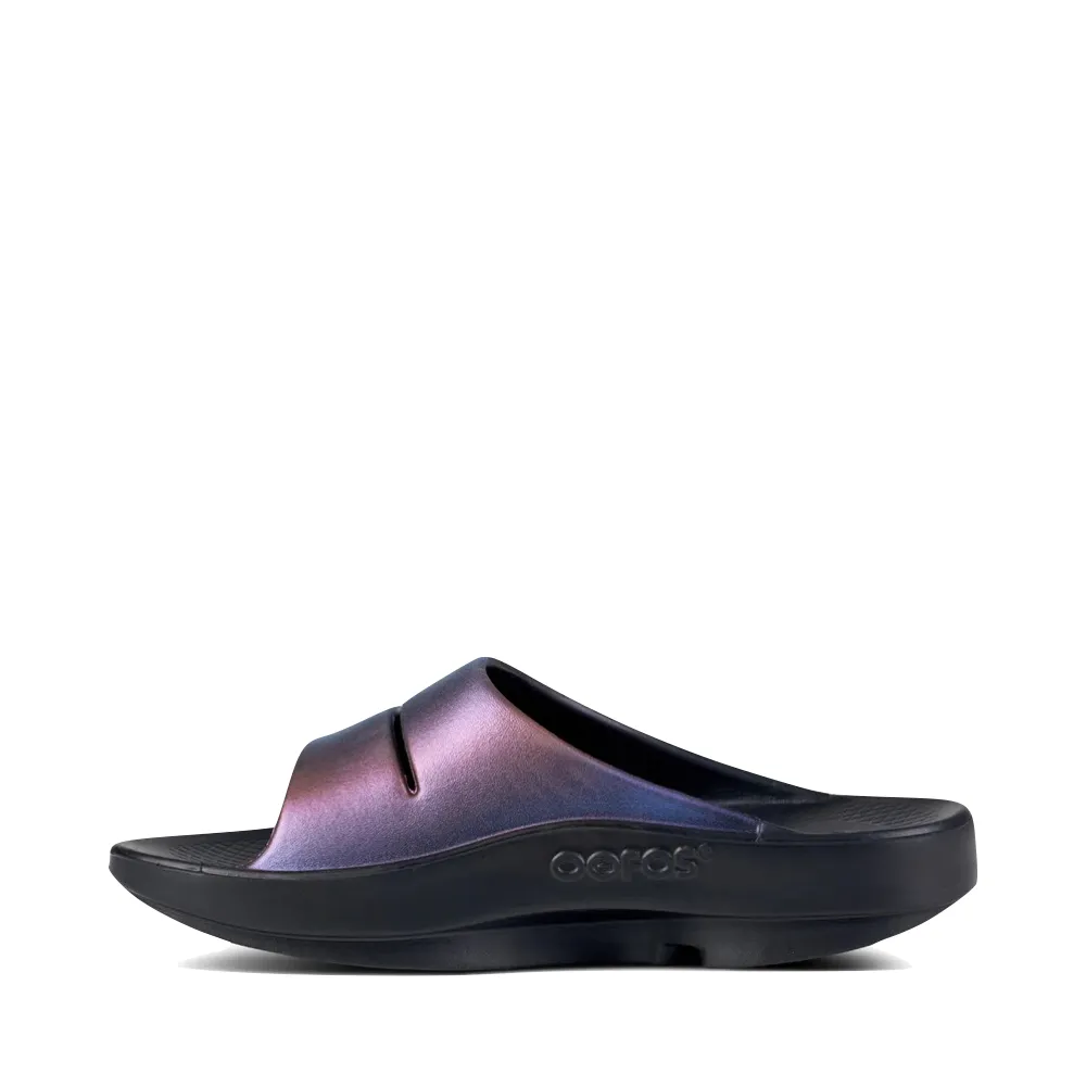 OOfos OOahh Luxe Slide Sandal in Midnight Spectre