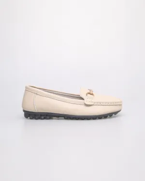 Tomaz YX201 Ladies Metallic Buckle Flats (Cream)